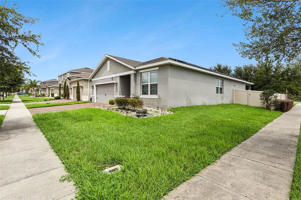 Photo of 260 Whirlaway Dr, Davenport, FL 33837 (MLS # O6439402)