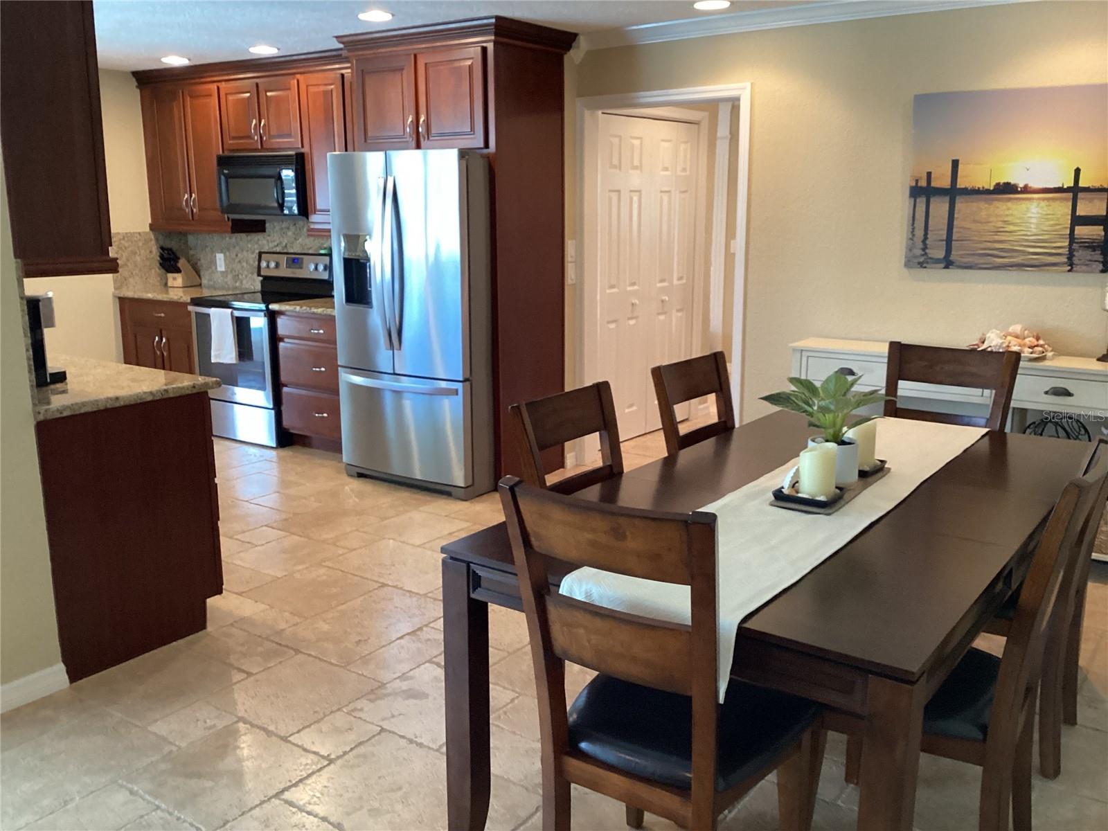 COUNTRY CLUB SHORES SEC 2 - Residential