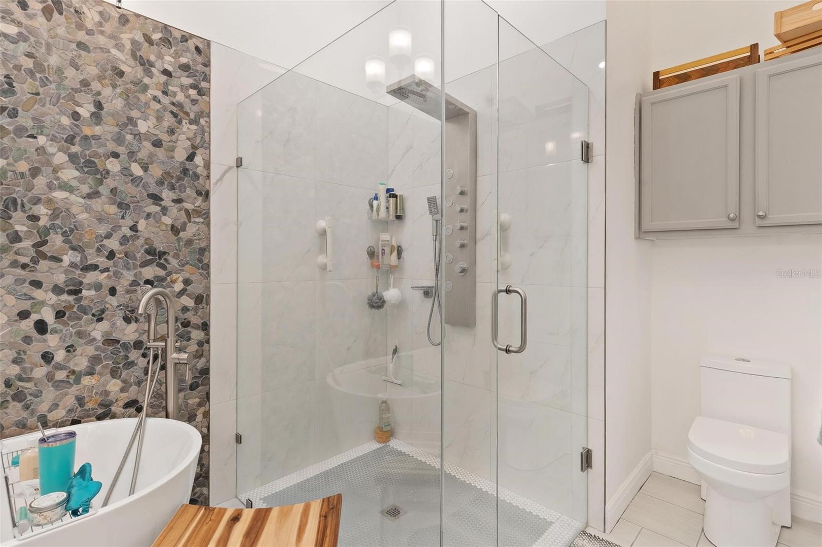 HARBOR HILLS UNIT 01A - Residential