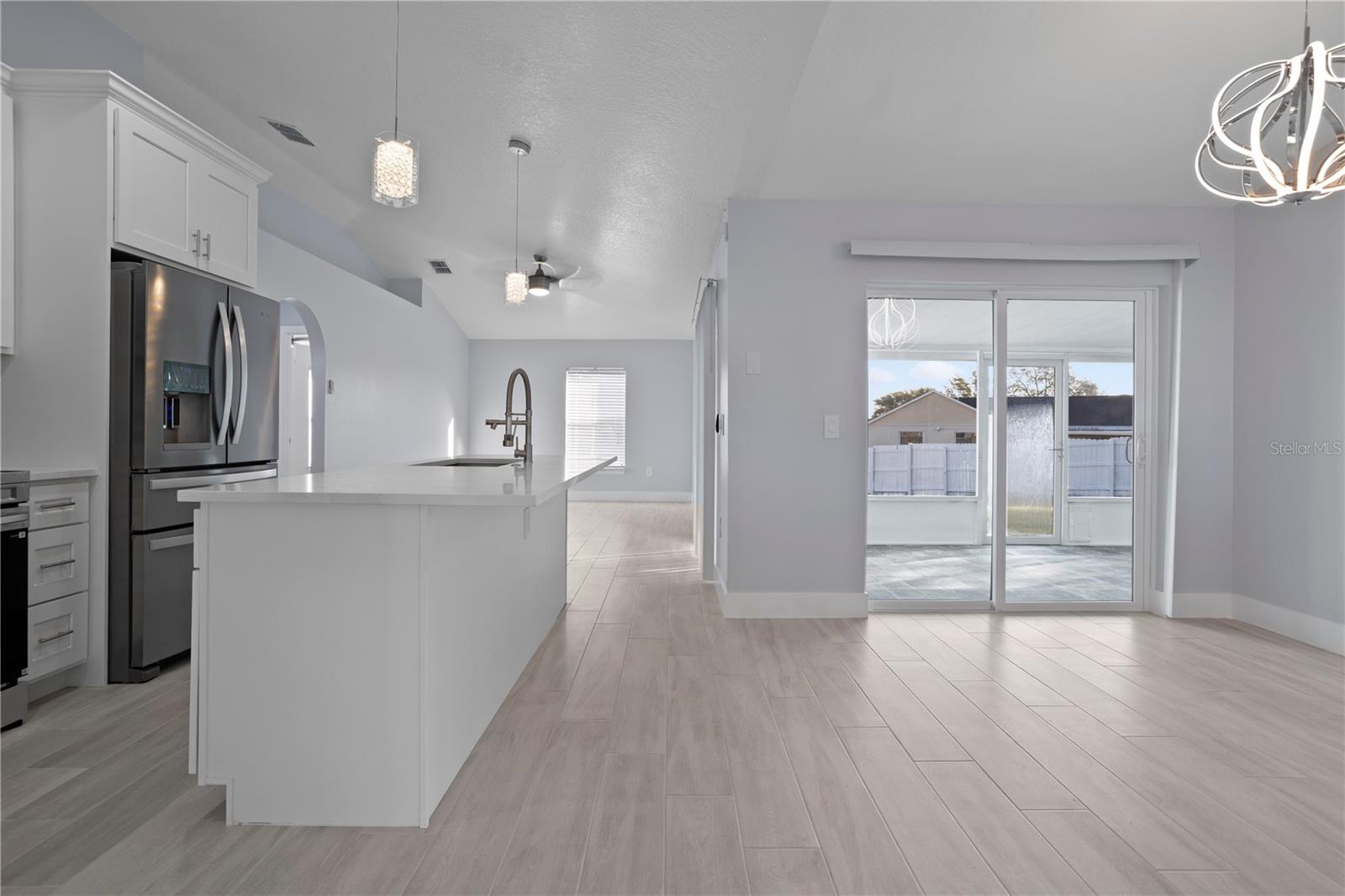 DELONA LAKES UN 32 - Residential