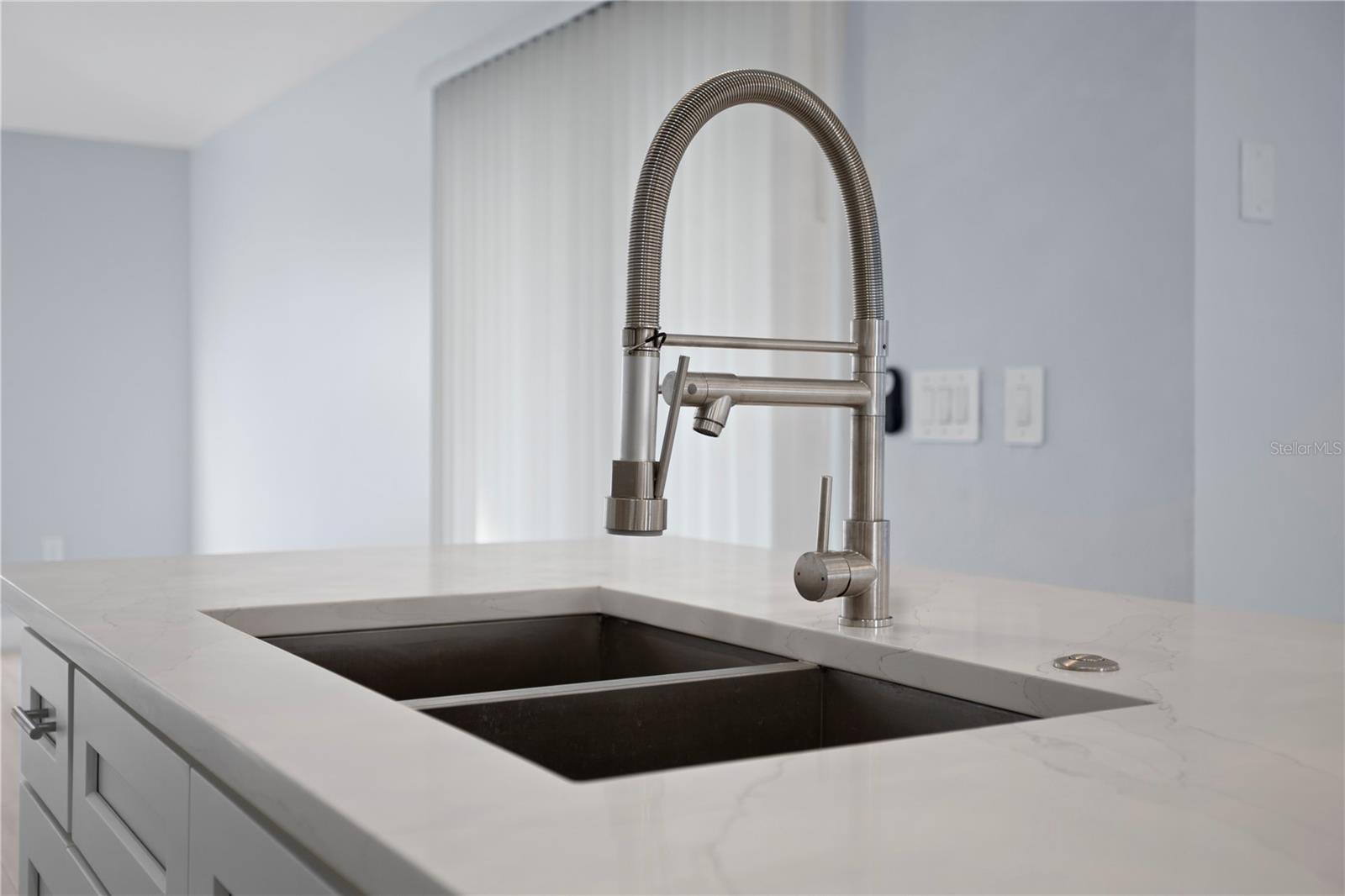 DELONA LAKES UN 32 - Residential