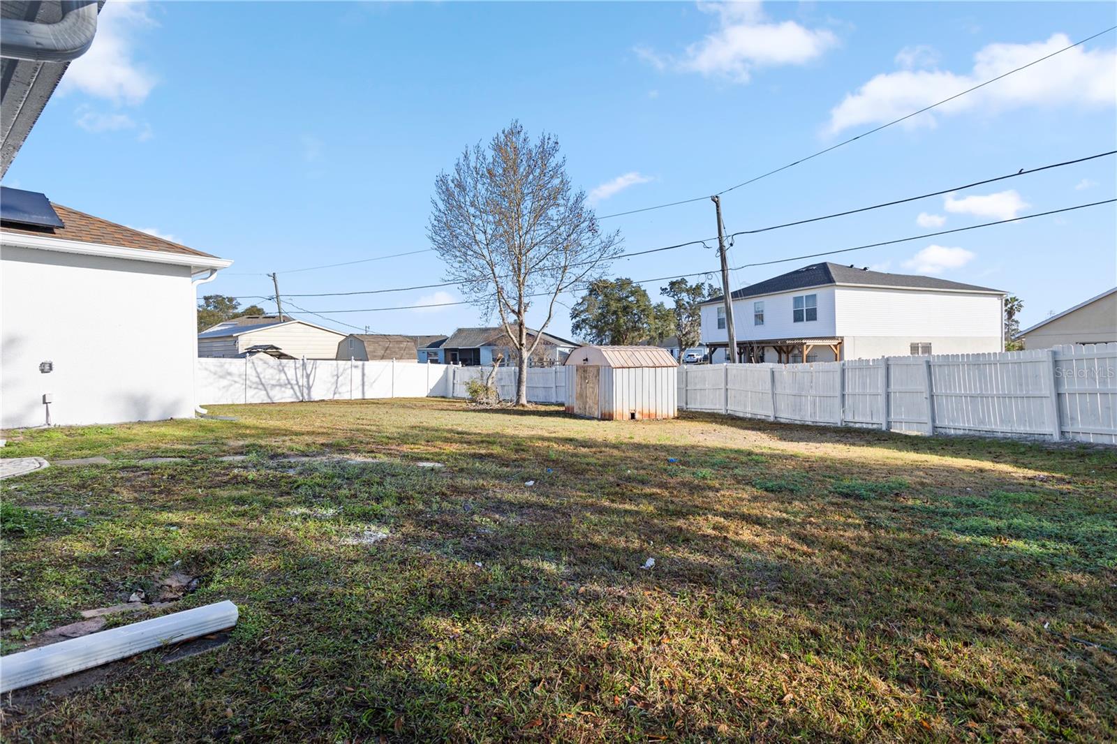 DELONA LAKES UN 32 - Residential