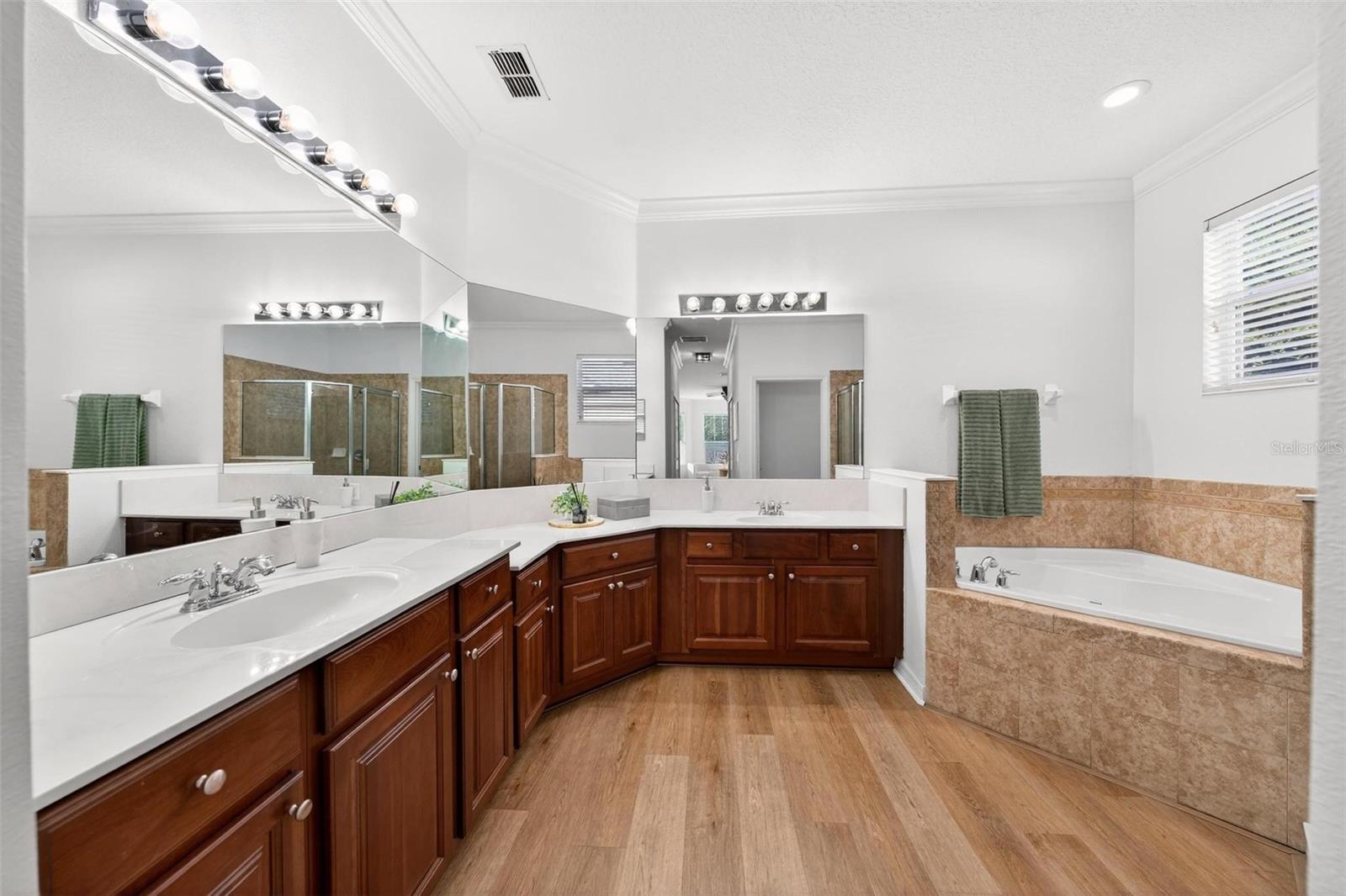 FORESTBROOKE PH 03 A-E - Residential