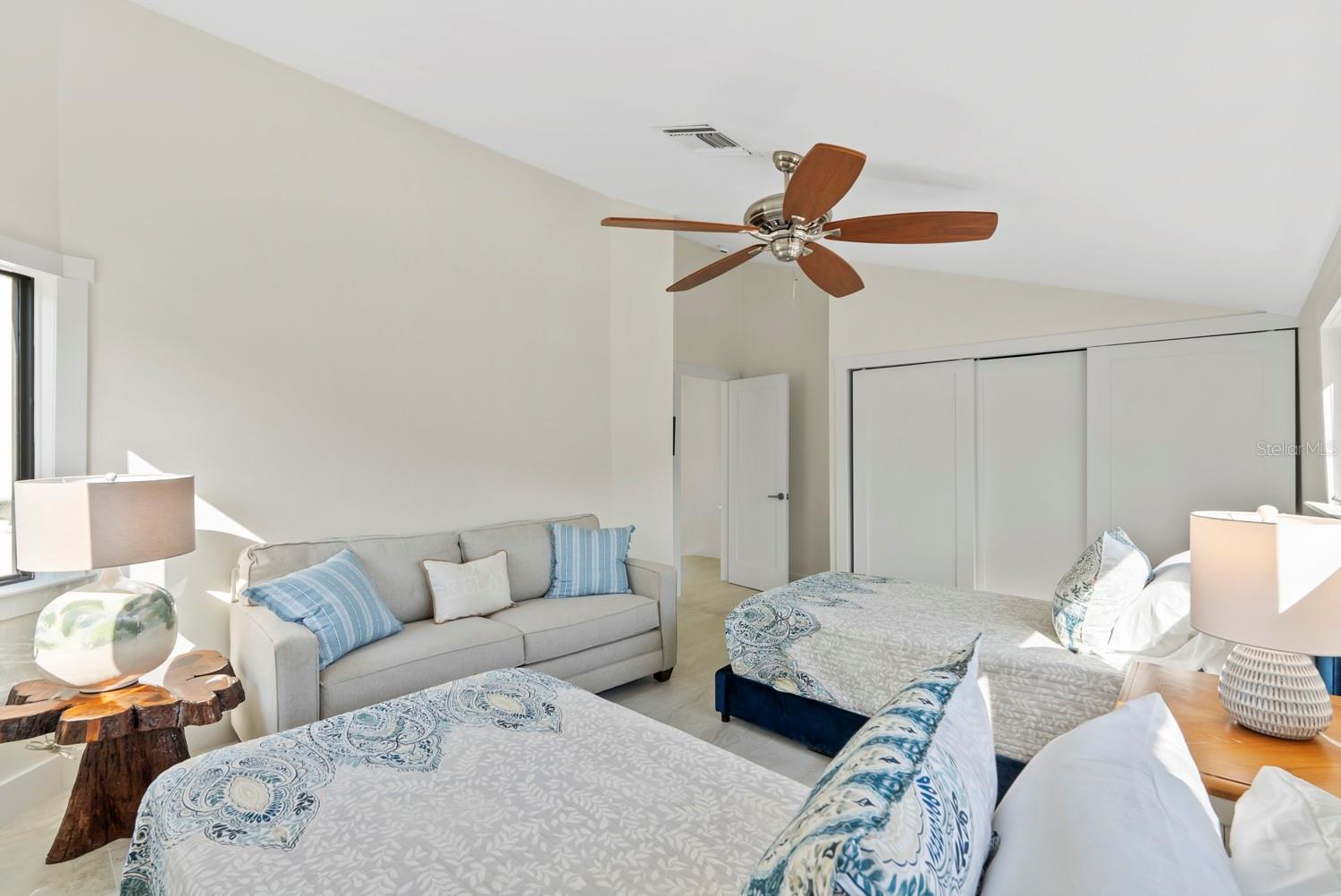 BAYVIEW ESTATES - Residential