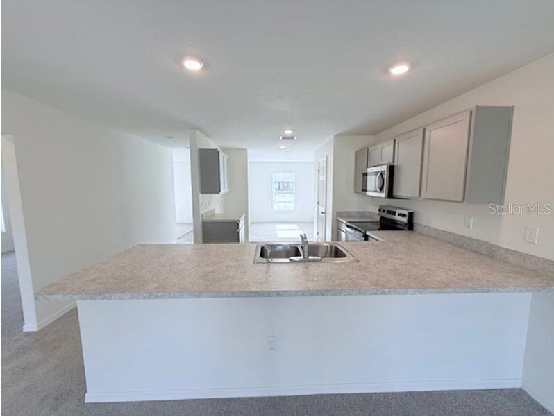 25 ROUND THORN DRIVE