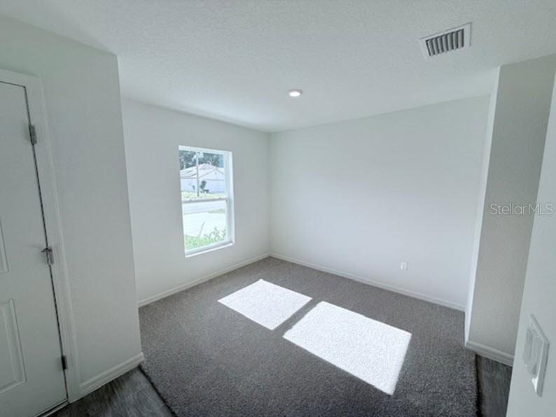 25 ROUND THORN DRIVE