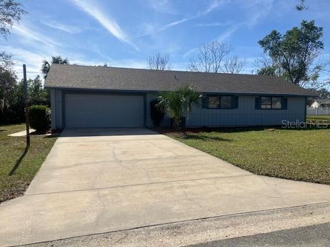 Photo of 5241 Magnolia Terrace, Fruitland Park, FL 34731 (MLS # O6420263)