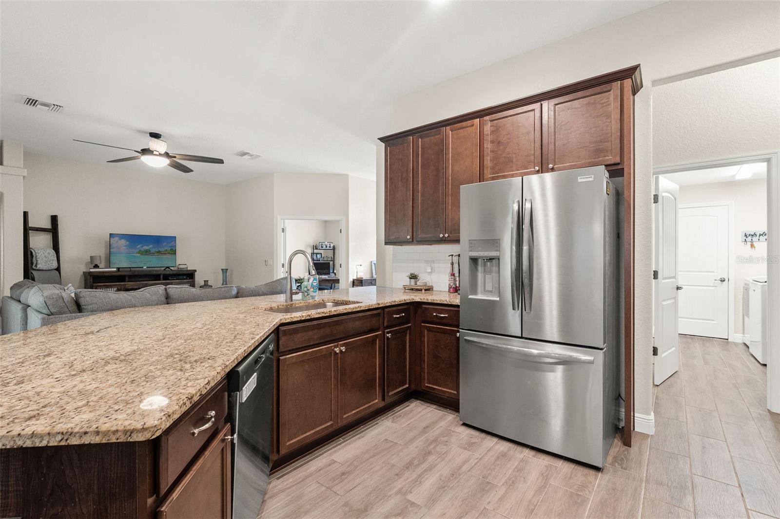 ROYAL HIGHLANDS - Residential