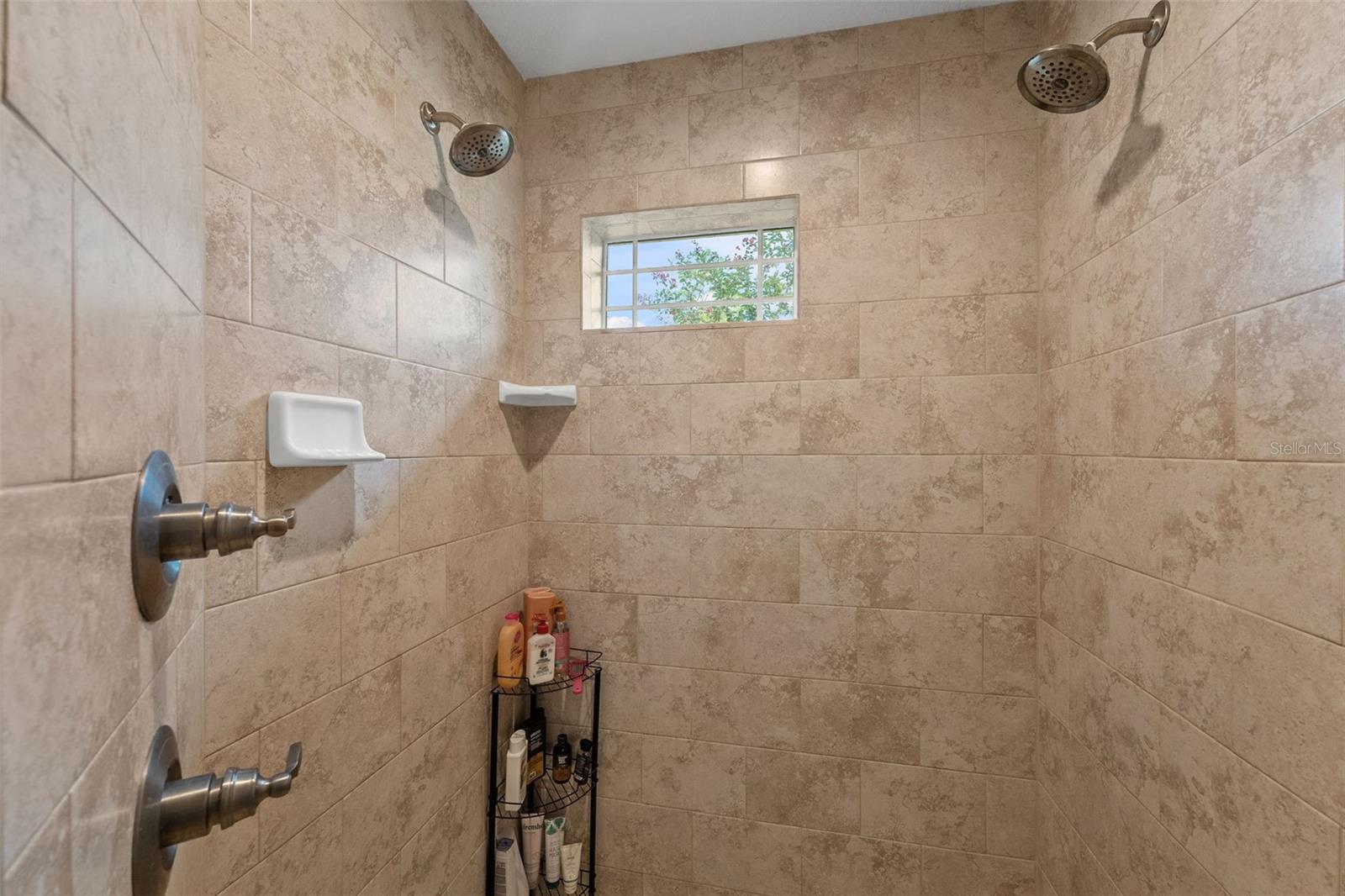 ROYAL HIGHLANDS - Residential