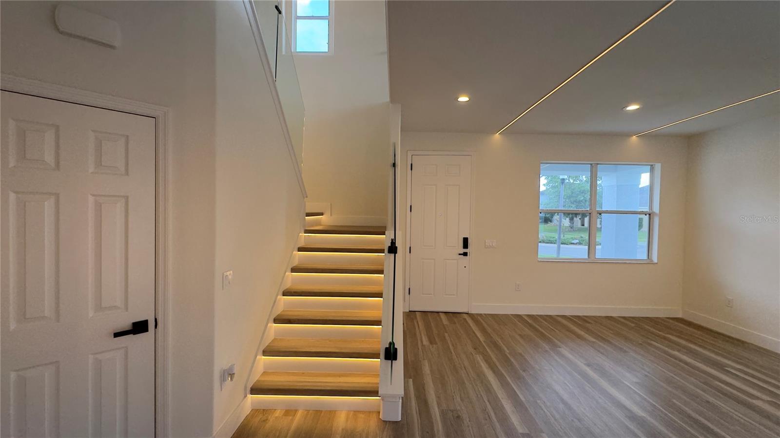 BLACKSTONE - Residential