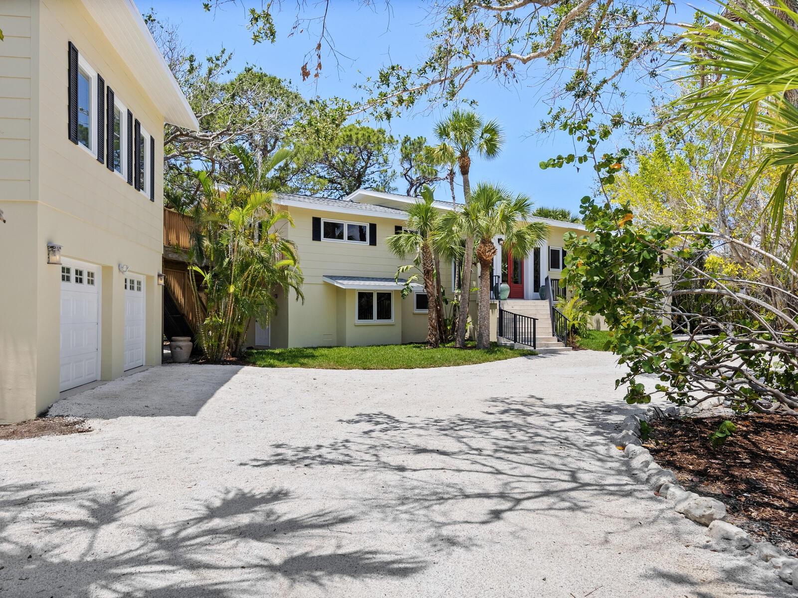 SANDERLING CLUB - Residential