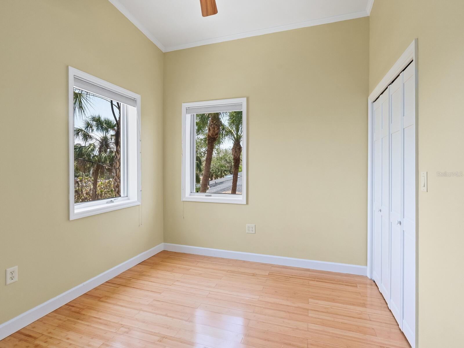 SANDERLING CLUB - Residential