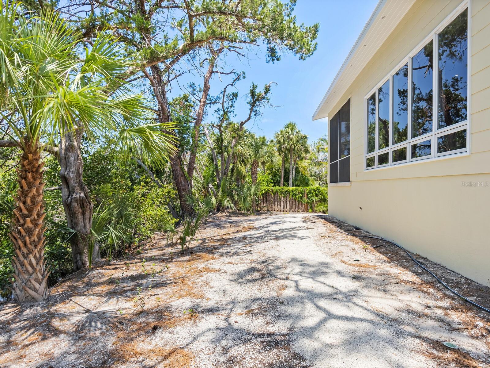 SANDERLING CLUB - Residential