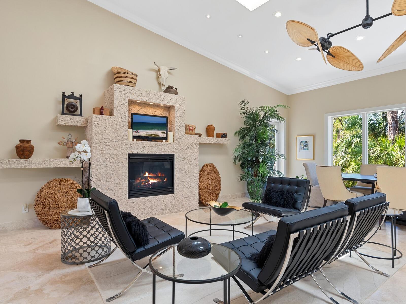 SANDERLING CLUB - Residential