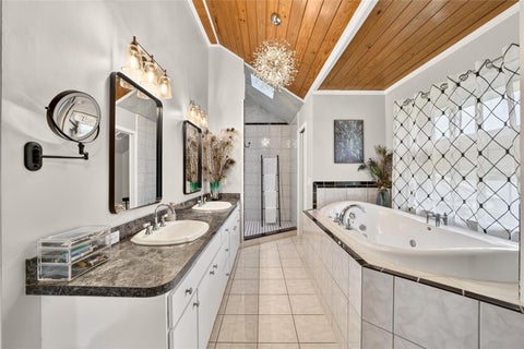 Tiny photo for 1424 SE 5th Avenue, Crystal River, FL 34429 (MLS # OM730722)