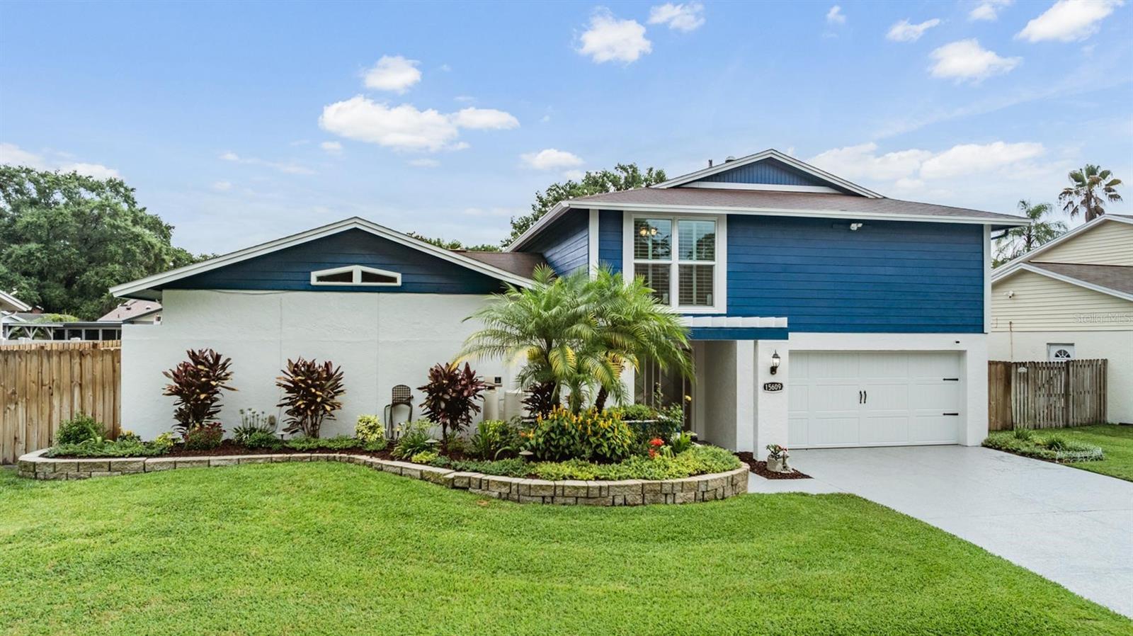 15609 GARDENSIDE LANE