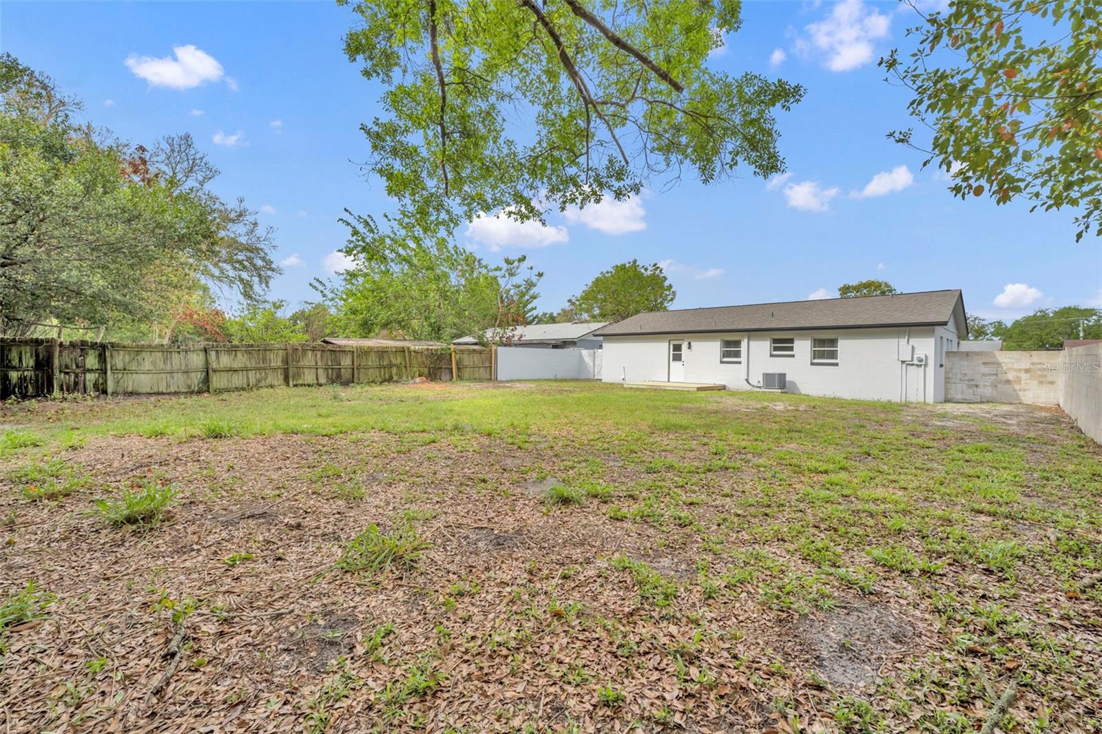 TWENTY WEST - Residential