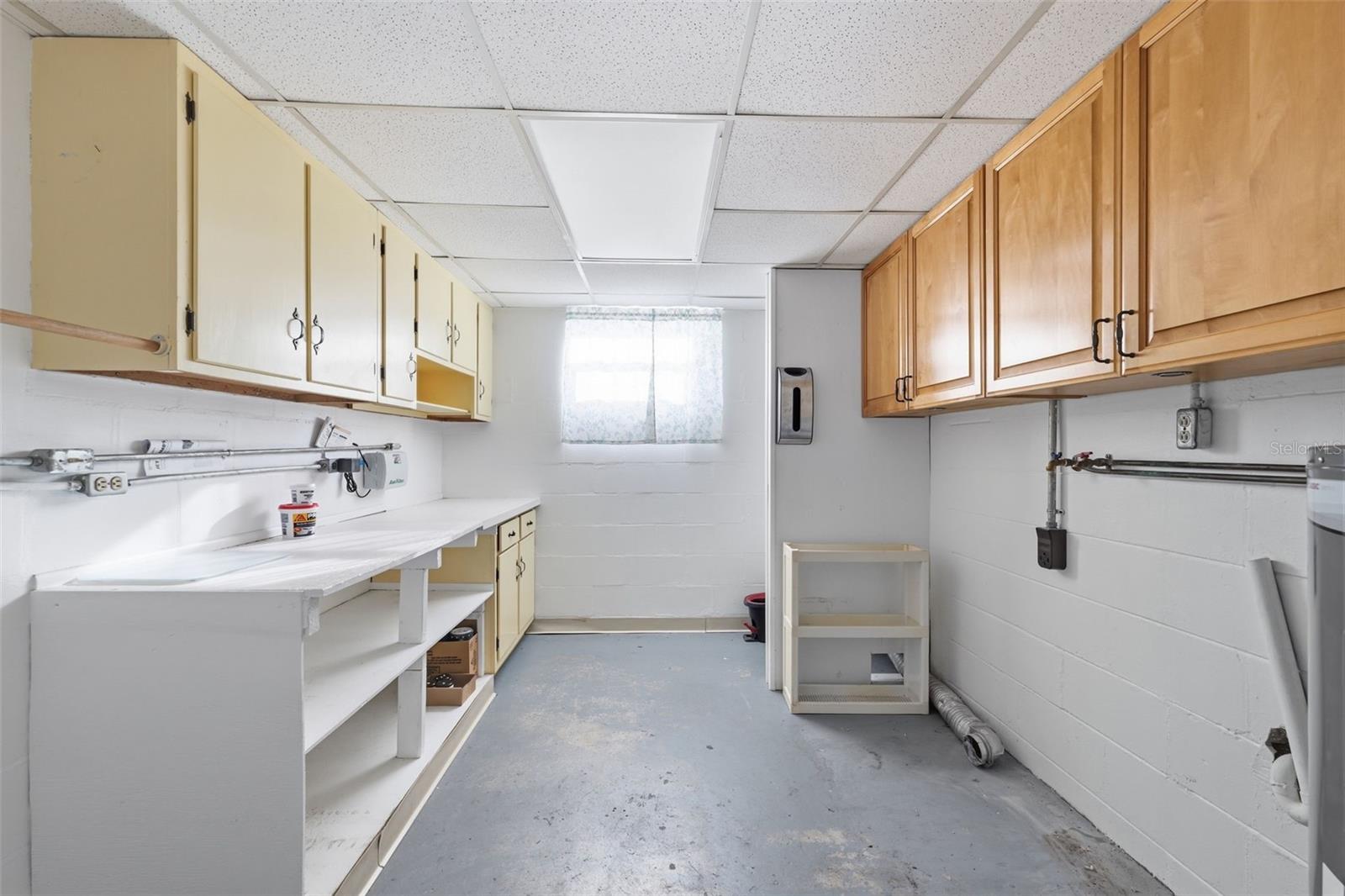 ORANGE ESTATES OF ST PETE - Residential