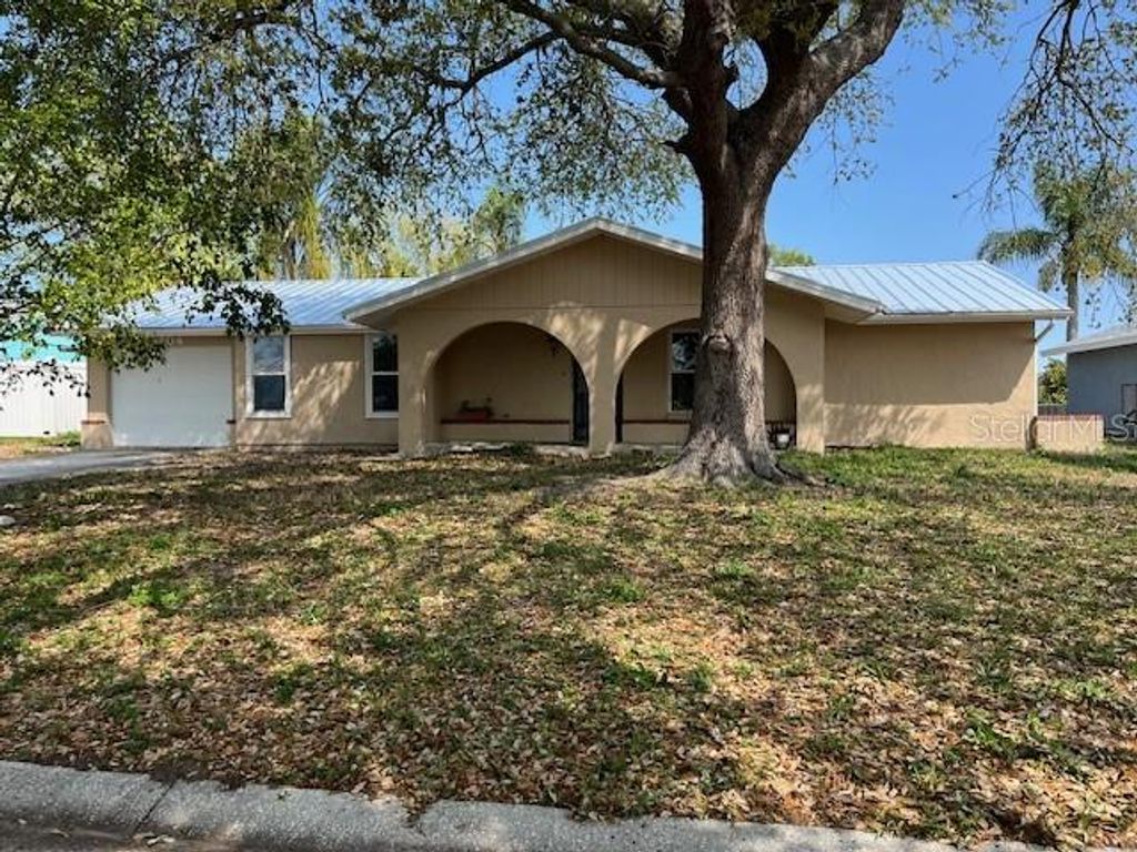 Photo of 6204 38th Avenue W, Bradenton, FL 34209 (MLS # TB8487789)