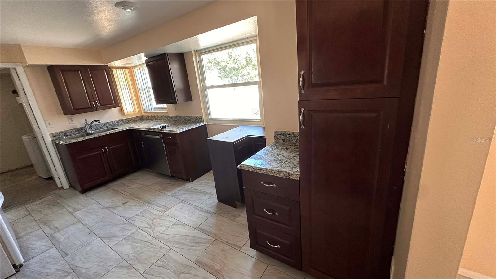 CORDOVA LAKES PH II - Residential