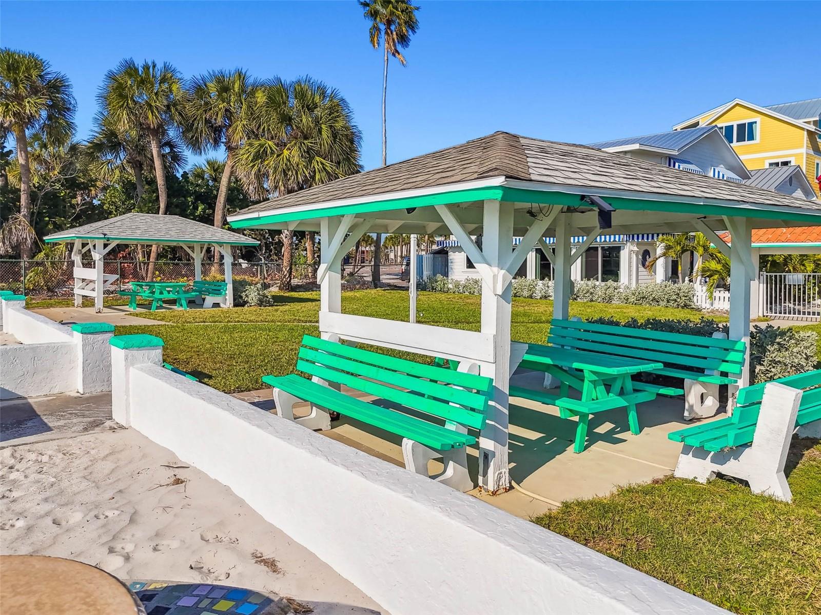 SURFSIDE SUB 4 - Residential