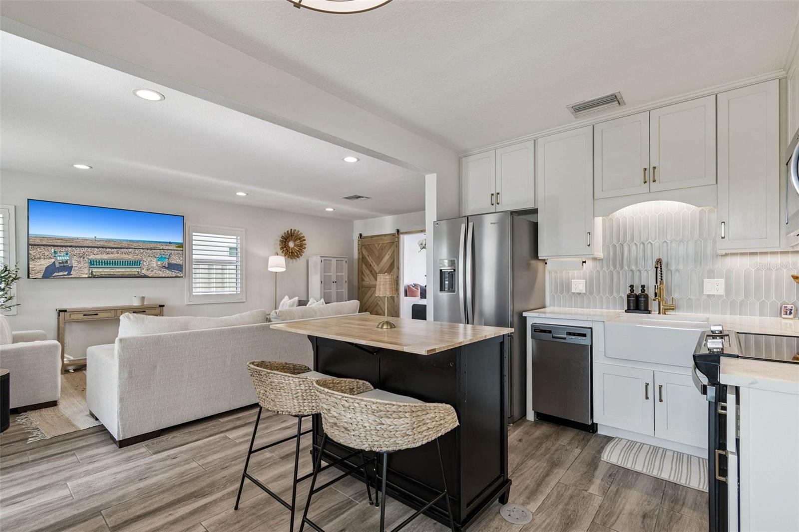 SURFSIDE SUB 4 - Residential