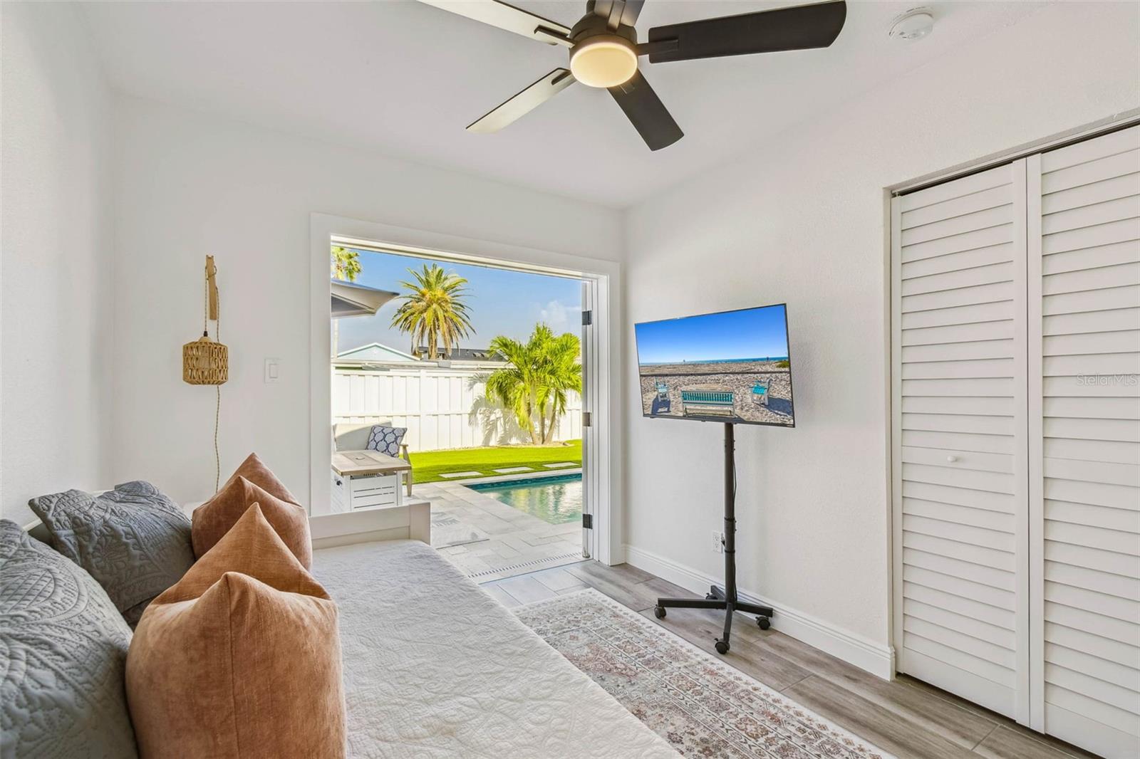 SURFSIDE SUB 4 - Residential