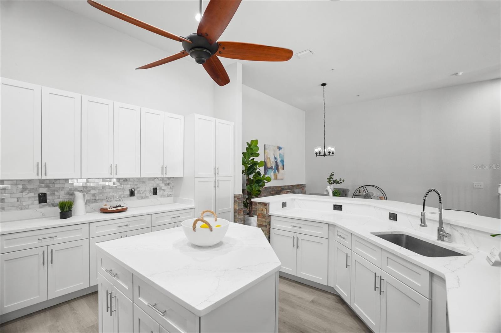 21019 SUNPOINT WAY #201