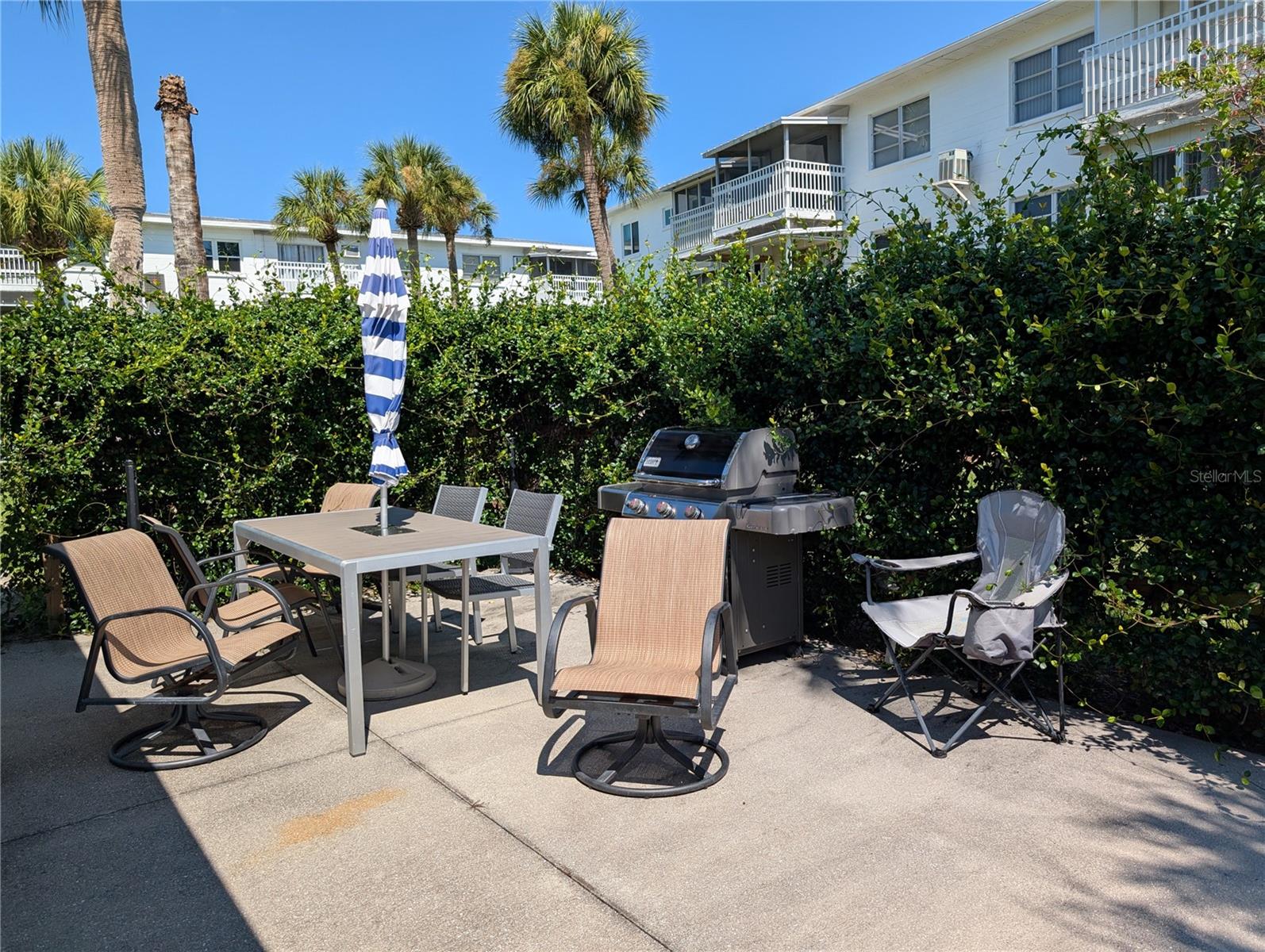 BAYSHORE GARDENS APTS 7 - Residential