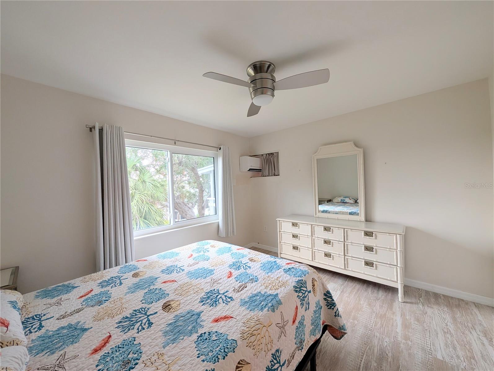 BAYSHORE GARDENS APTS 7 - Residential