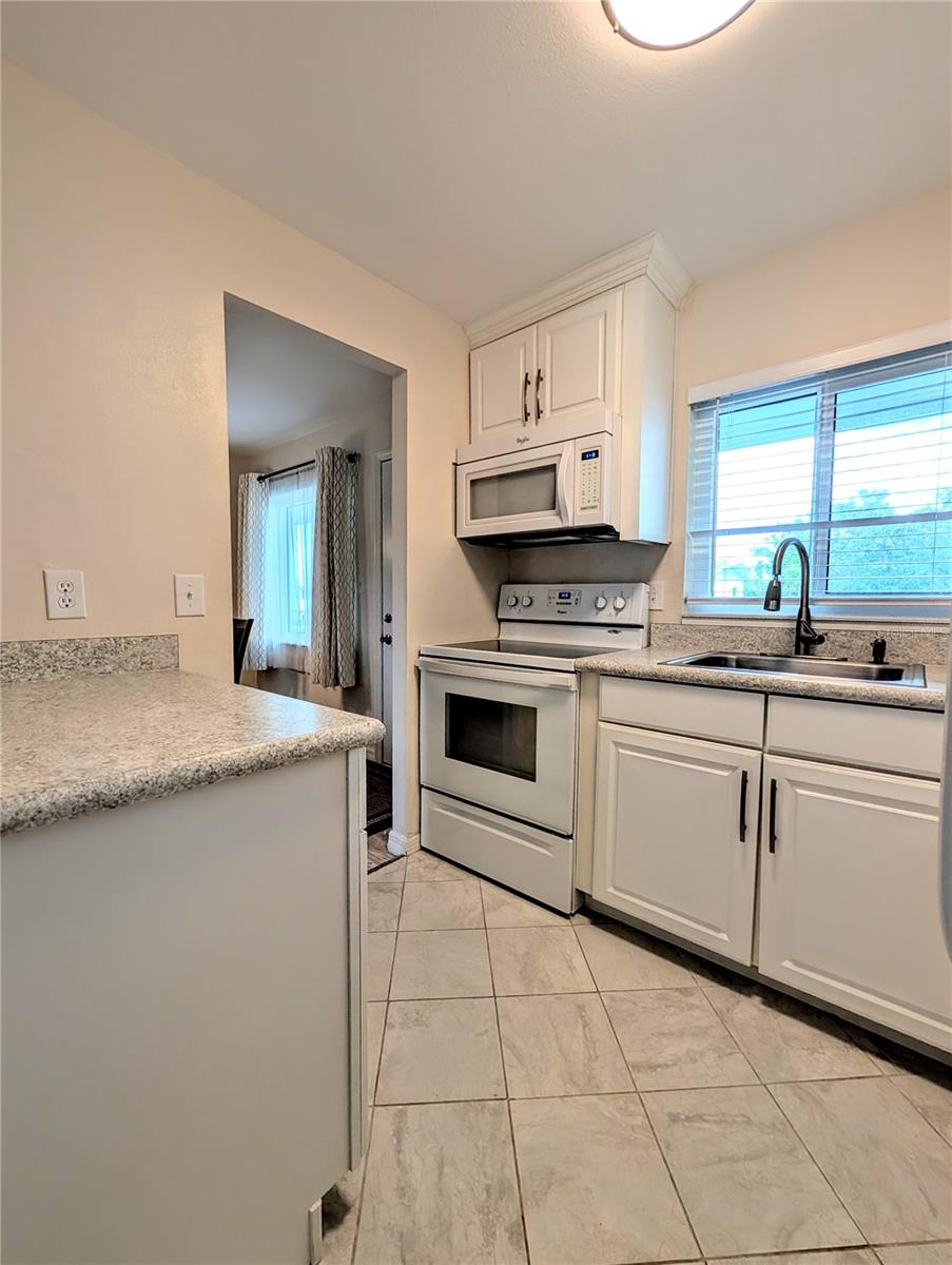 5949 EASY STREET I36