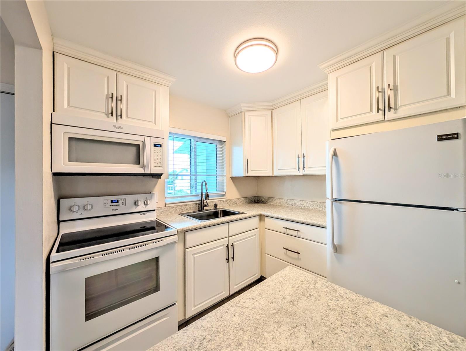 5949 EASY STREET I36