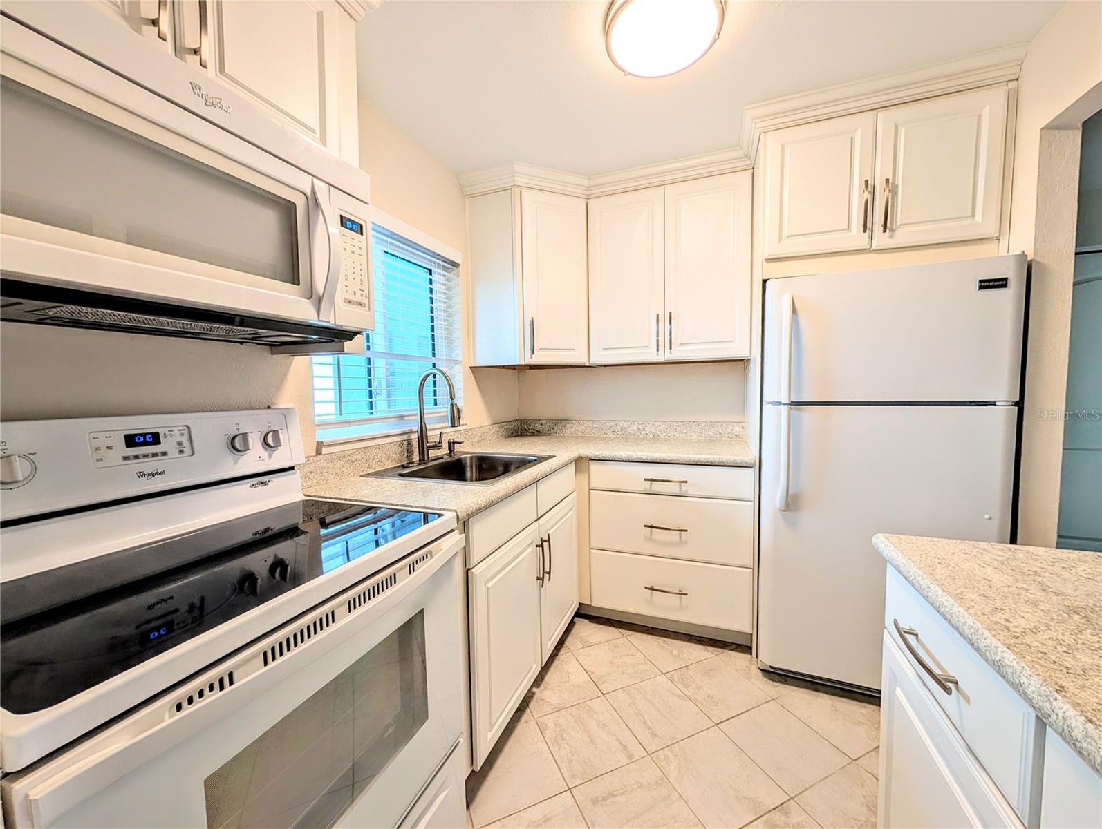 5949 EASY STREET I36