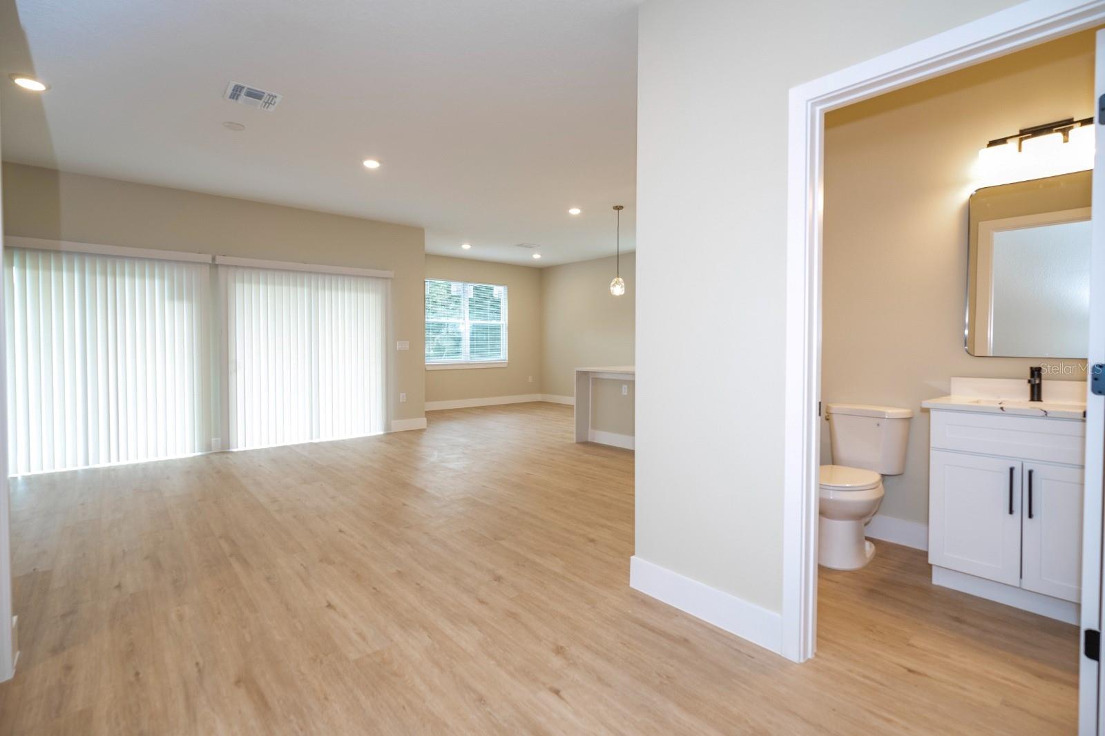 ANNANDALE PARK - Residential