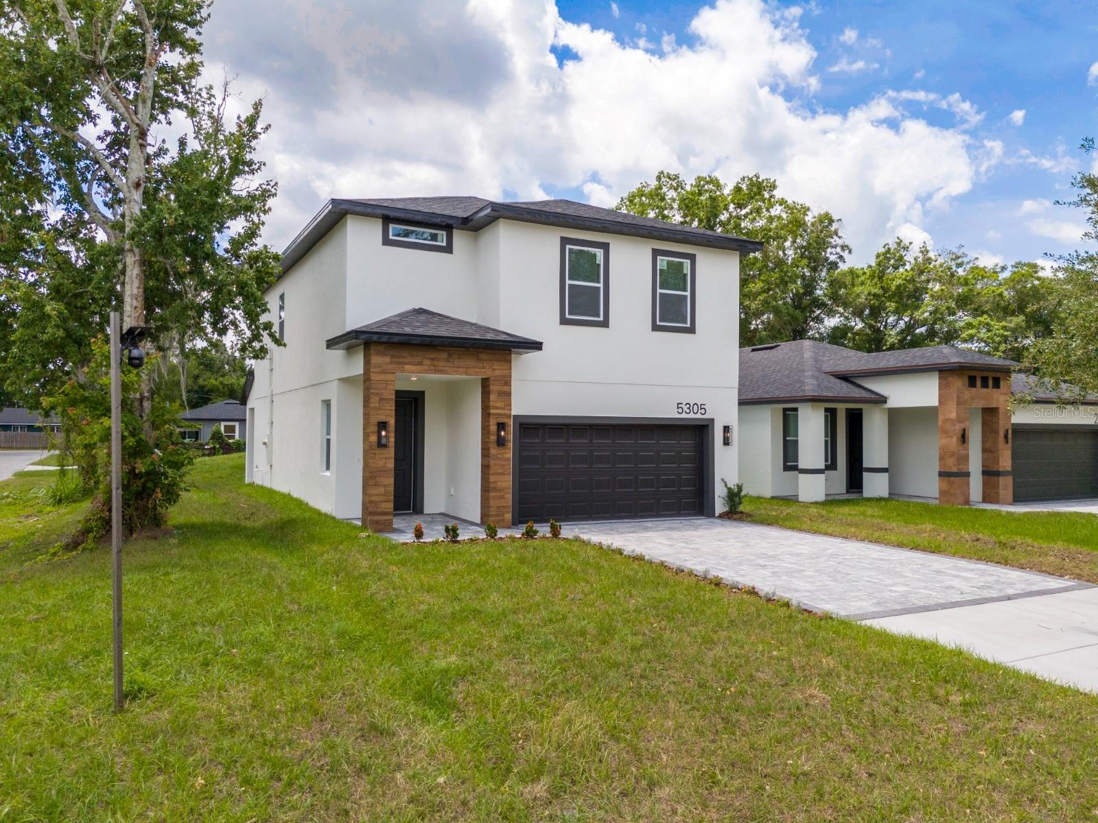 ANNANDALE PARK - Residential