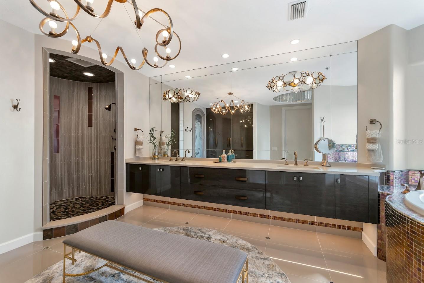 RENAISSANCE - Residential