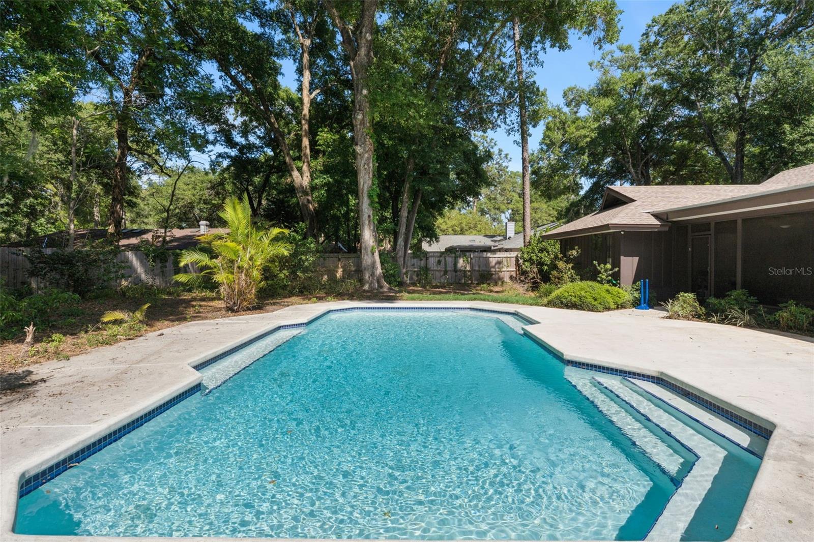 BENT OAK PH 01 - Residential