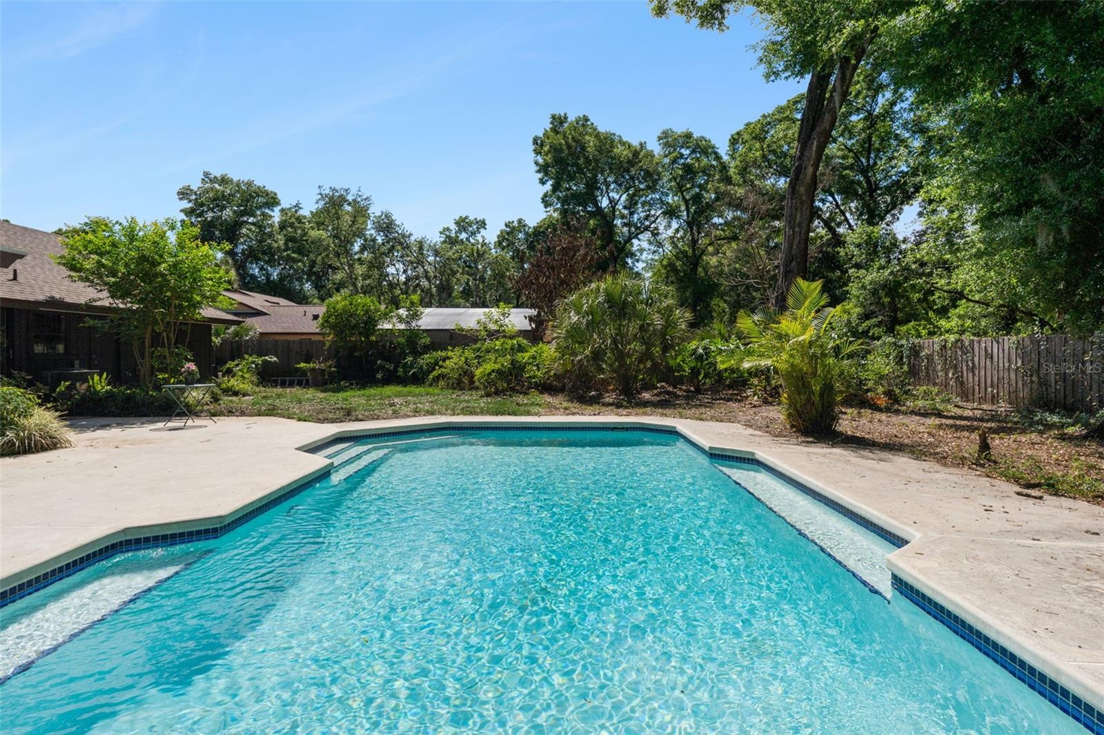 BENT OAK PH 01 - Residential