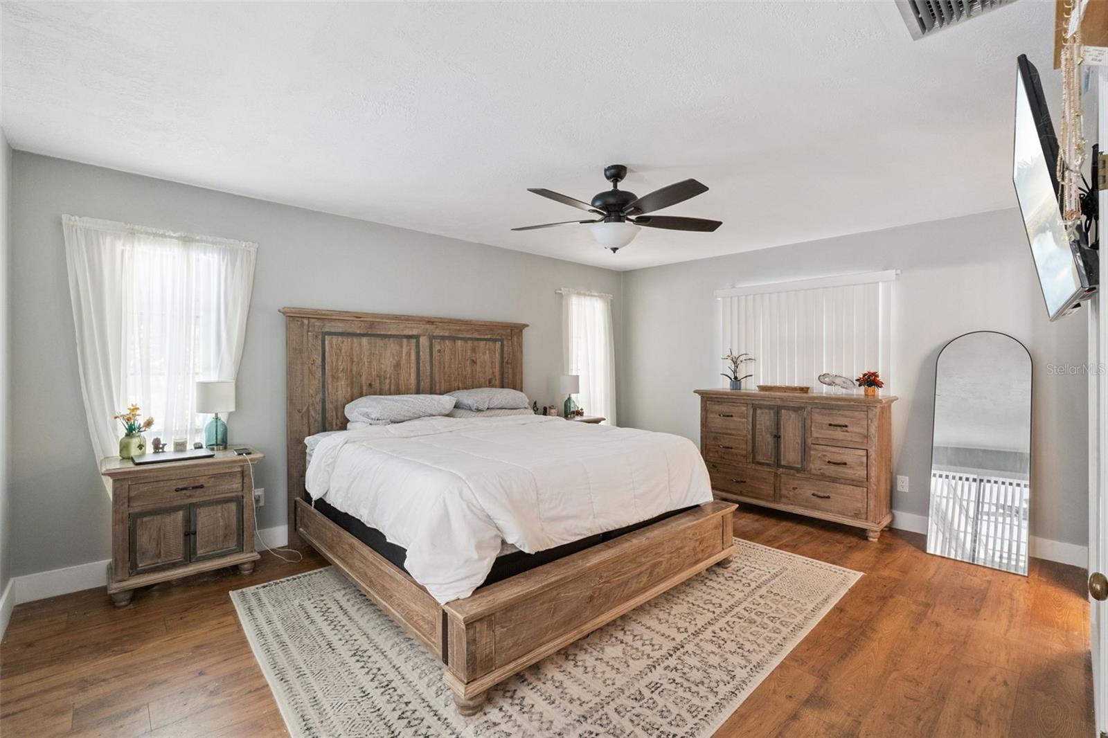 BENT OAK PH 01 - Residential