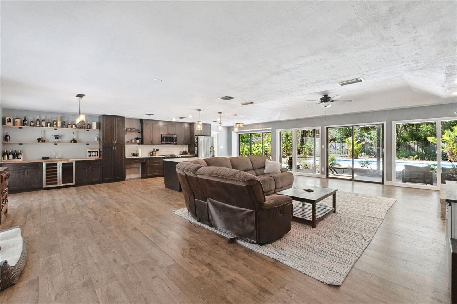 BENT OAK PH 01 - Residential