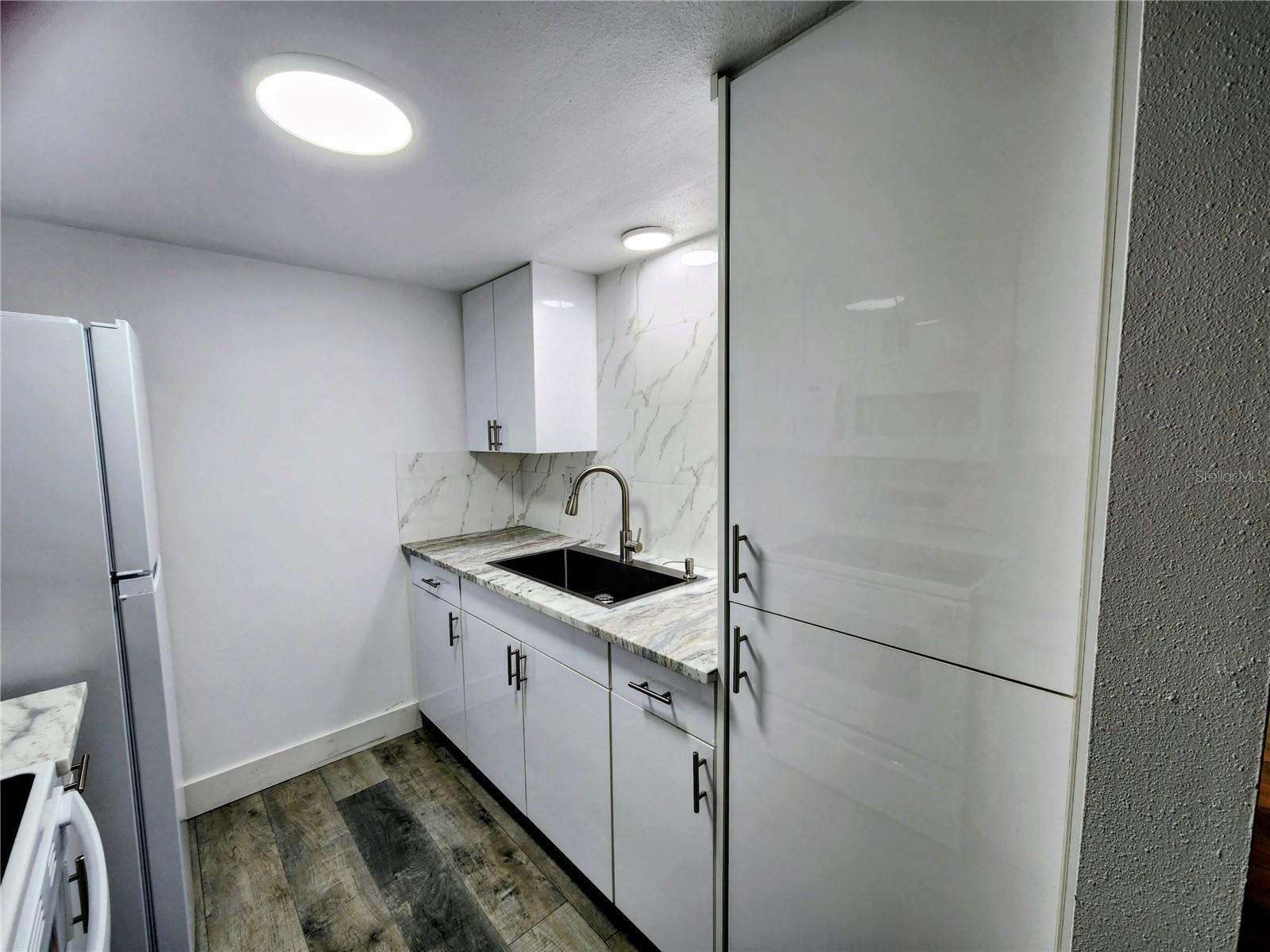 VILLAGE APTS PH 1 - Residential