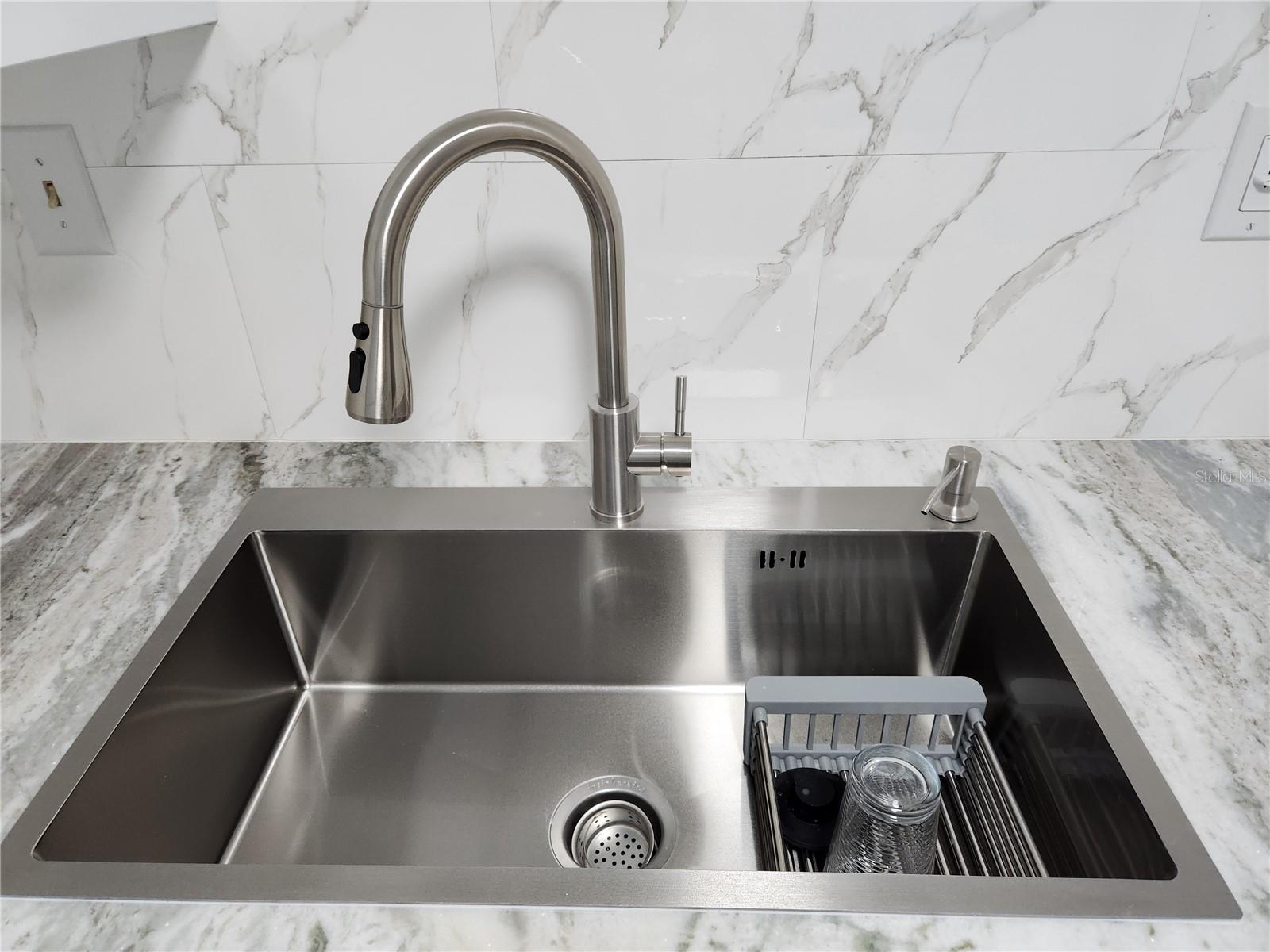 VILLAGE APTS PH 1 - Residential