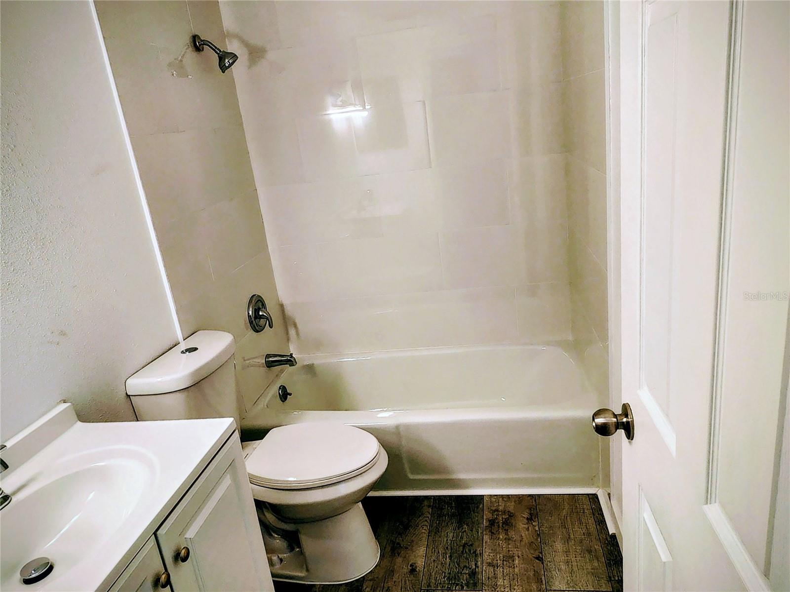 VILLAGE APTS PH 1 - Residential