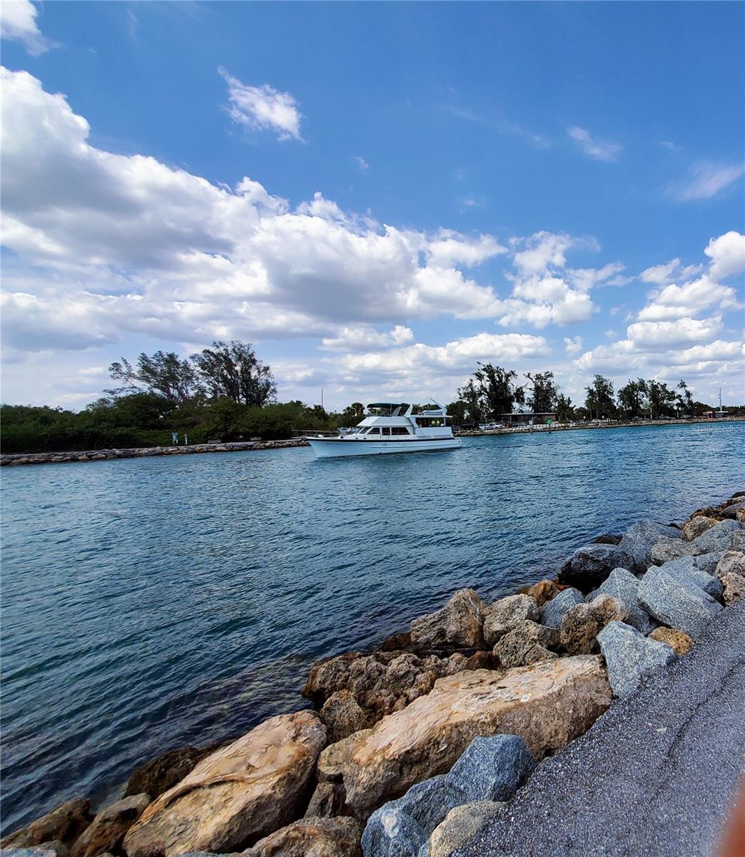 VILLAGE APTS PH 1 - Residential