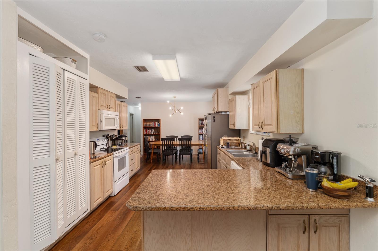 BLACK PINES - Residential