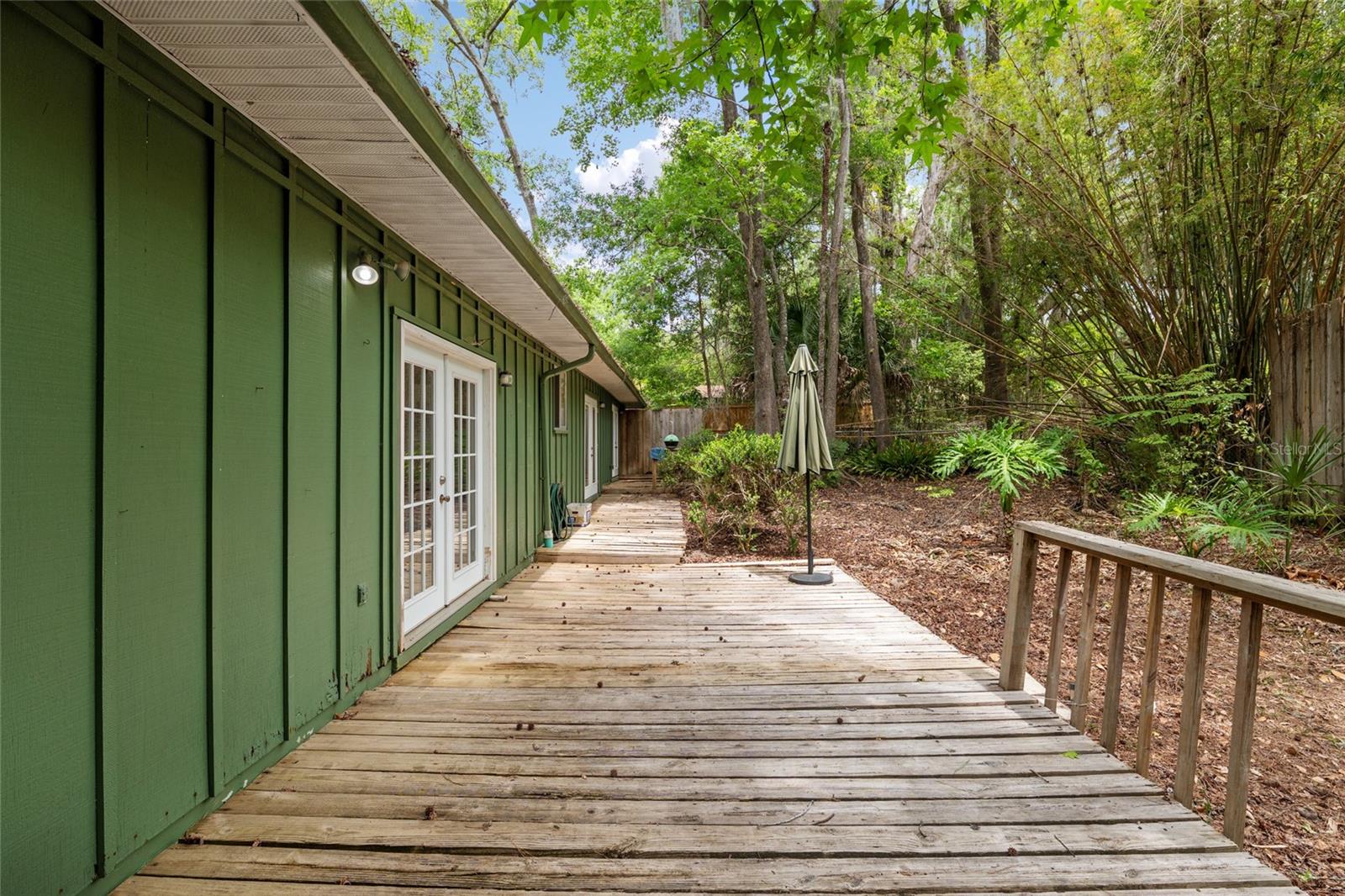 BLACK PINES - Residential