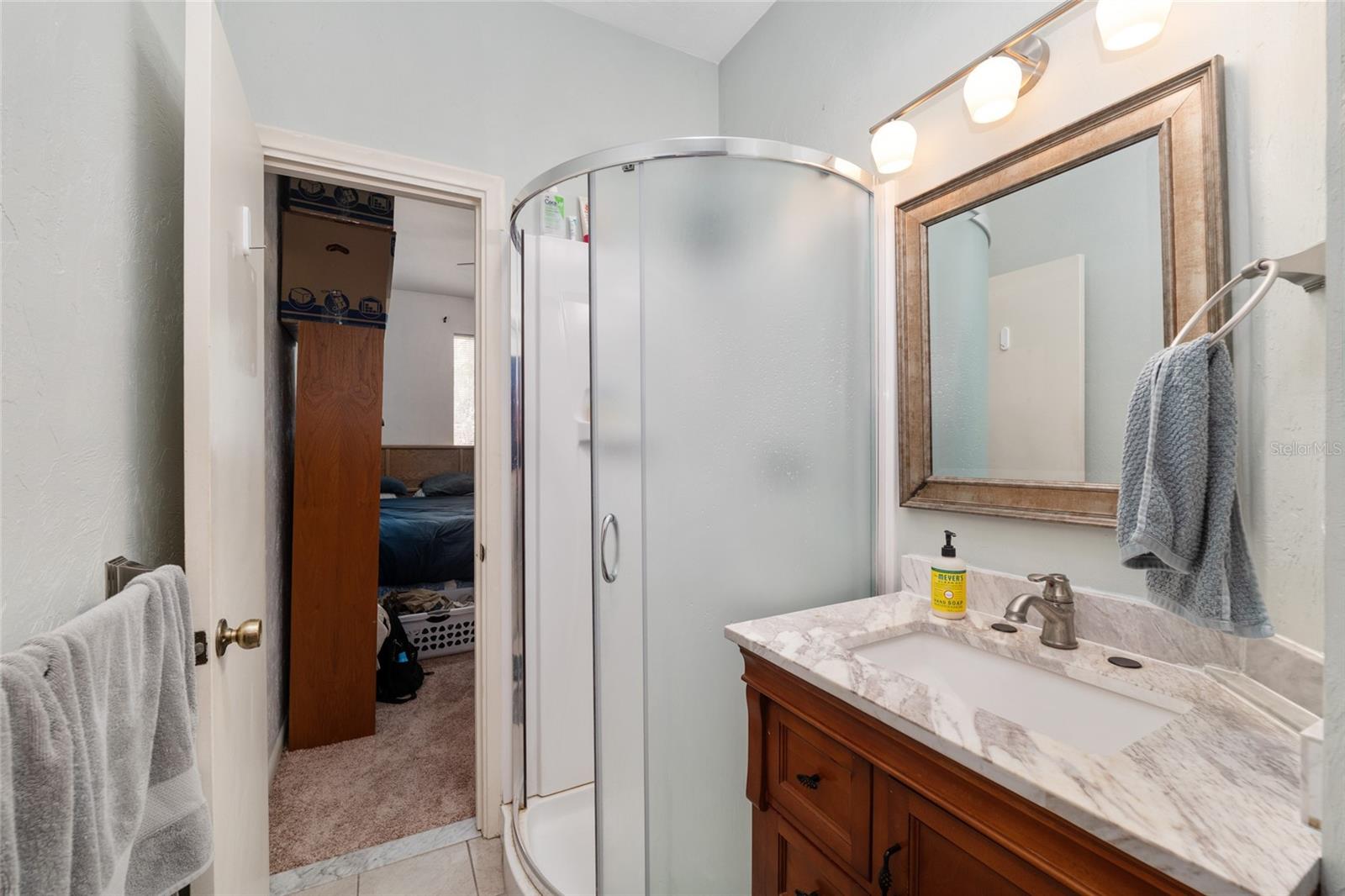 BLACK PINES - Residential