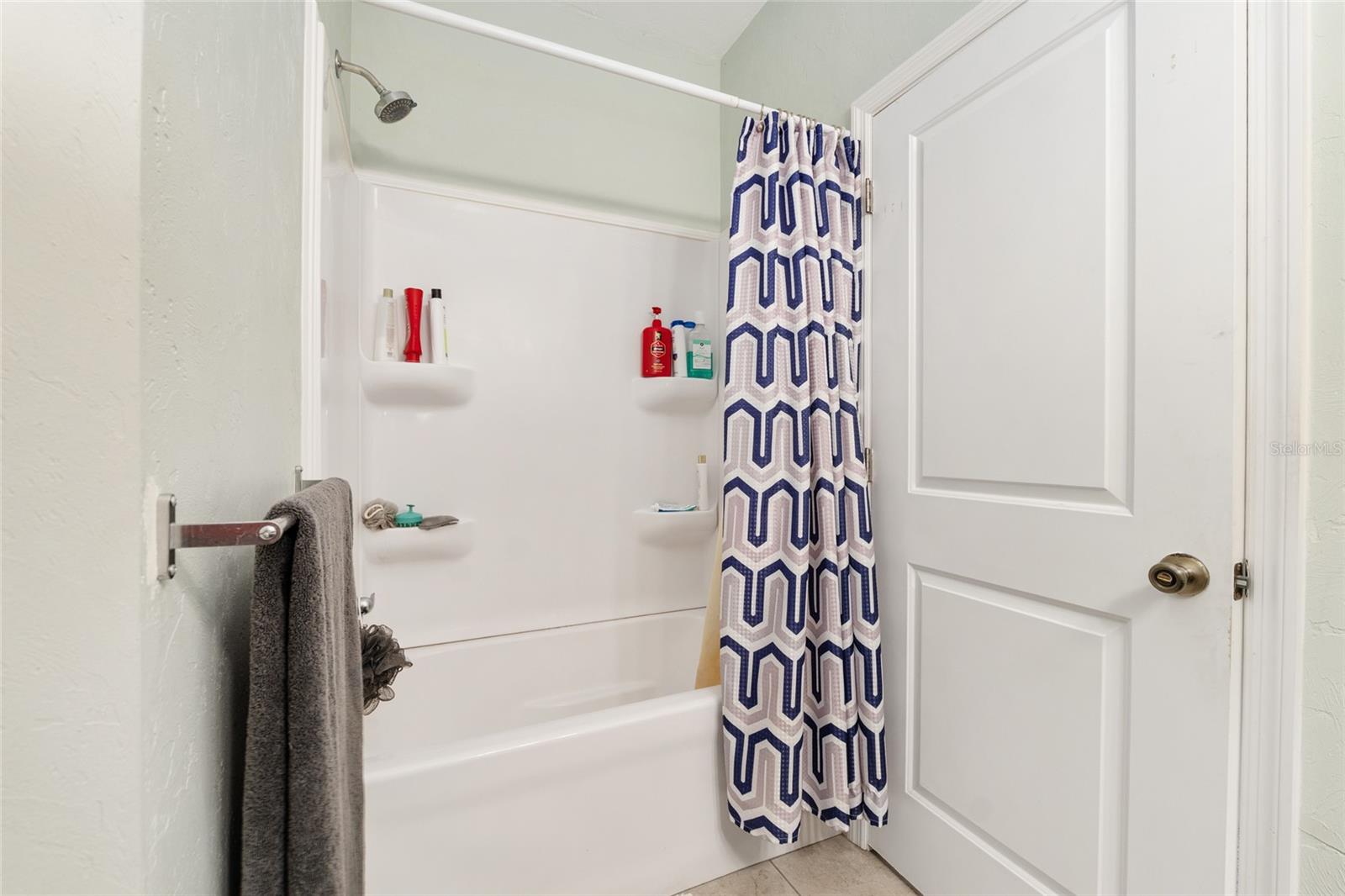 BLACK PINES - Residential