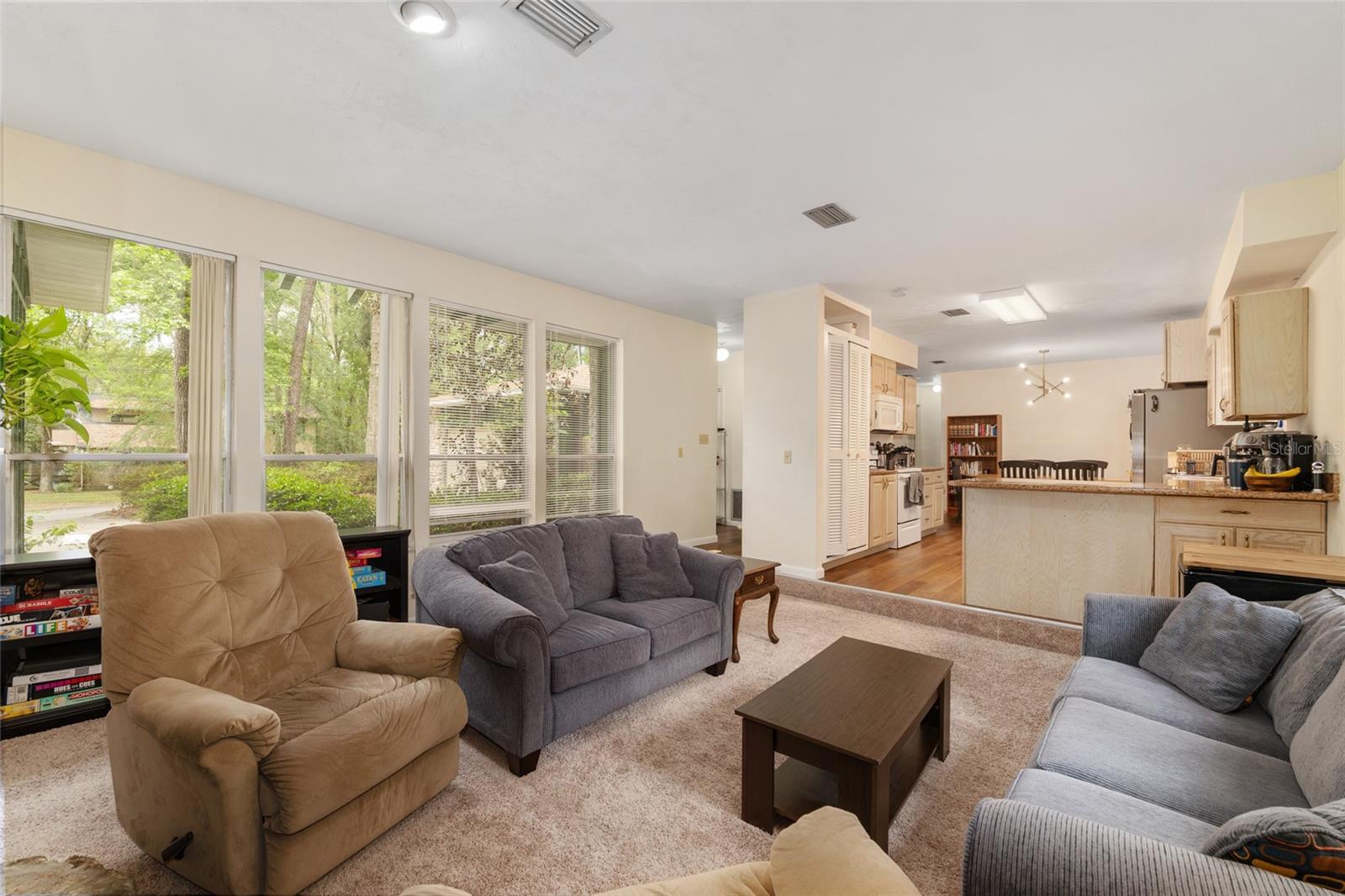 BLACK PINES - Residential