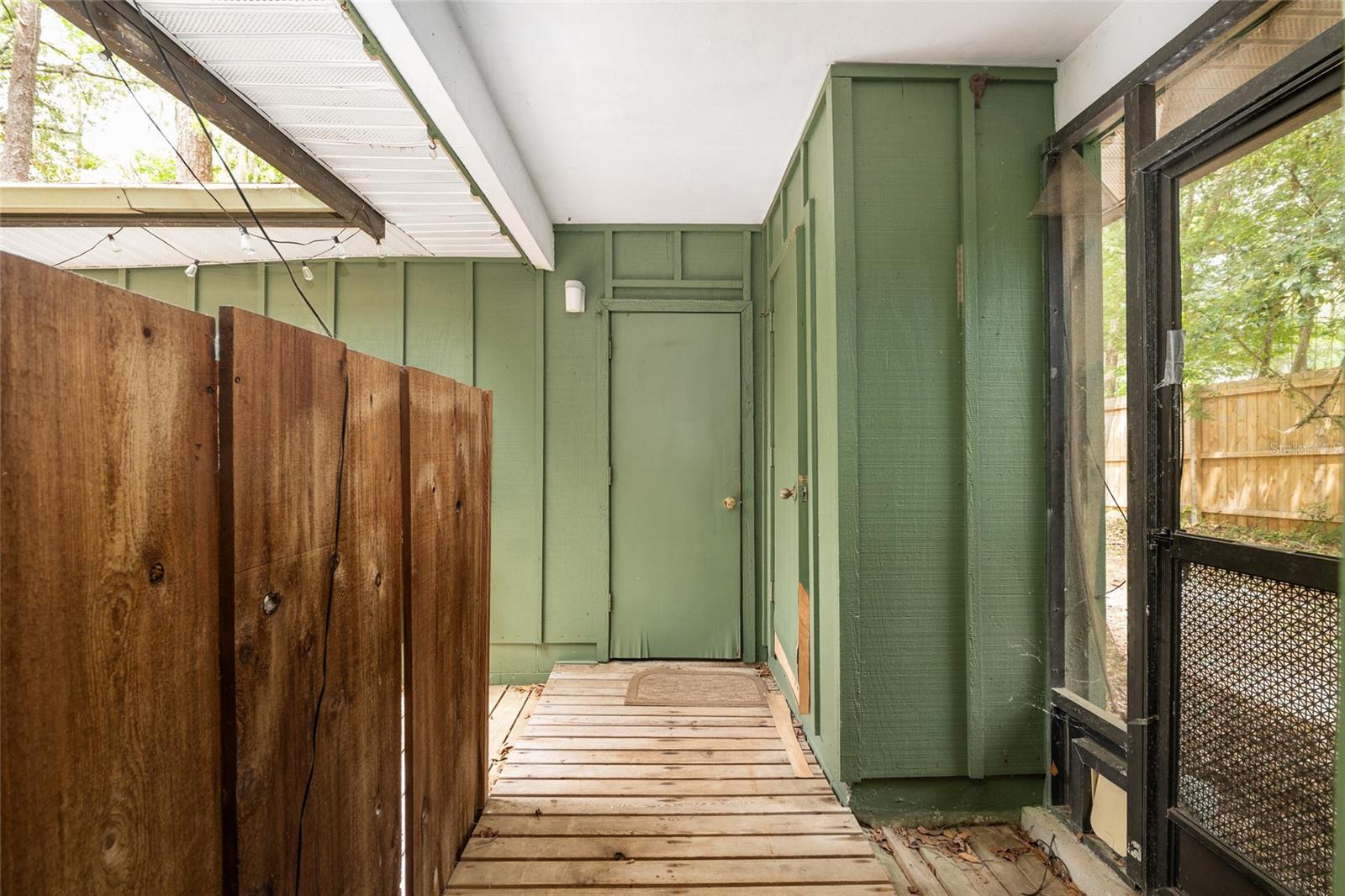 BLACK PINES - Residential